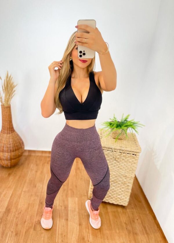 Legging empina bumbum - Imagem 3